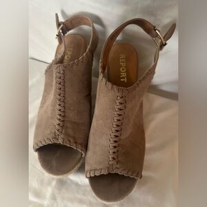 Report Women's Brown Woven Wedges